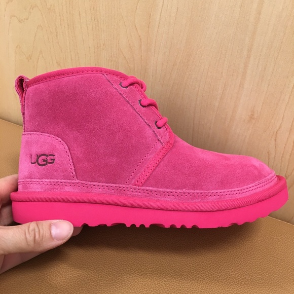 girls pink uggs